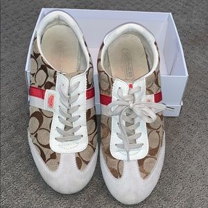 Used coach tennis shoes